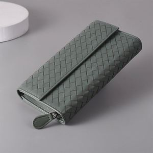 Cartera Larga de Cuero Genuino de Cordero, con Cierre Magnético, Gran Capacidad, Multicapa, Tejida, Estilo Moderno - Product Image 1