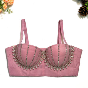 Reggiseno Sexy con Catena di Perle, Lingerie di Alta Qualità con Coppe Imbottite e Design Esterno a Reggiseno - Product Image 1