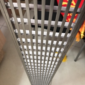 Griglia in <span class=keywords><strong>Acciaio</strong></span> Inossidabile di Alta Qualità per Coperture di Drenaggio Metalliche e Pavimentazioni Industriali, Durevole e Sicura - Product Image 5