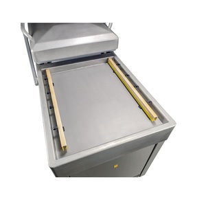 Machine de mise sous vide automatique à double chambre pour fruits de mer, snacks, viande, jambon, fromage, aliments pour animaux de compagnie, avec sacs en plastique - Product Image 6