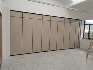 Parete Divisoria Elettrica Insonorizzata per Uso Commerciale con Massima Utilizzazione dello Spazio - Product Image 5