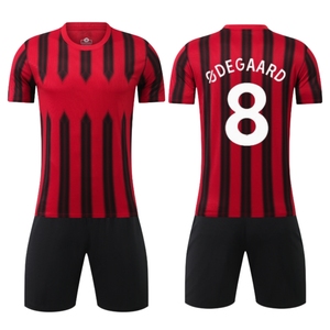 Completo Kit Calcio Uomo 2026 Thailandia Qualità Premium: Maglia e Pantaloncini Traspiranti Personalizzabili con Strisce HAALAND <span class=keywords><strong>RONALDO</strong></span> MODRIC - Product Image 4