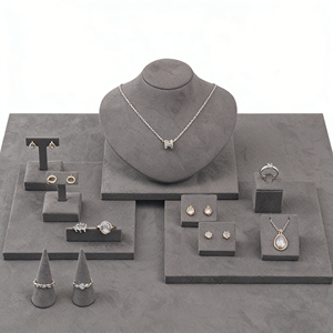 Expositor de Joyería de Microfibra Personalizado de Lujo, Juego de Soportes para Exhibición de Joyería - Product Image 2