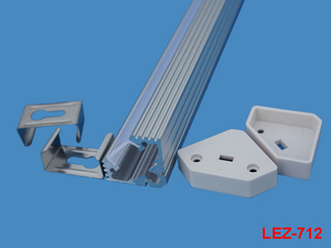 Échantillon gratuit de diffuseur de bande lumineuse LED <span class=keywords><strong>en</strong></span> profil <span class=keywords><strong>T</strong></span> <span class=keywords><strong>en</strong></span> alliage d'<span class=keywords><strong>aluminium</strong></span> avec couvercle <span class=keywords><strong>en</strong></span> PC, finition anodisée argentée - Product Image 6
