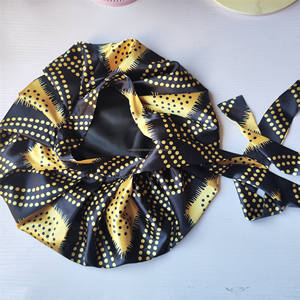 बड़े आकार में सैटिन की दोहरी परत वाली महिला बेबी माँ डिजाइनर बहन सोमाली करइस सैटिन बोननेट - Product Image 1