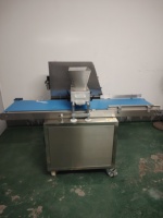Équipement de boulangerie pain alimentaire unifiller déposant de chocolat pâte à gâteaux verser pâtisserie gâteau remplissage machine prix