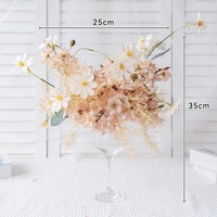 Conception de table à manger personnalisée de style européen haut de gamme décoration de table de mariage banquet et fête arrangement floral haut de gamme