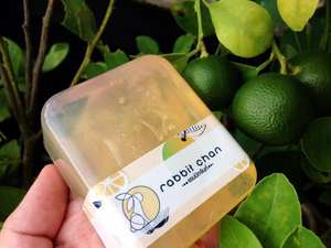 Calamansi Mapeed Savon facial à base de plantes Formule classique de Thaïlande Idéal pour rafraîchir la peau Nettoyer réduire l'acné - Product Image 2