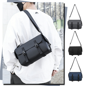 Borsa a Tracolla da Uomo alla Moda, Multifunzionale di Alta Qualità, Impermeabile con Tasche Multiple in Nylon - Product Image 1