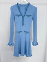 Robe en tricot à manches évasées à col en V mi-haut, de qualité supérieure, pour femmes, automne, style français, pure et séduisante, vente en gros