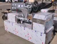 Petite machine de traitement de la viande de soja, extrudeuse de morceaux de soja en excellent état avec moteur central pour la production de protéines de soja