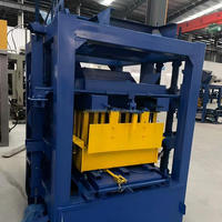 Machine à fabriquer des blocs multi-usages Hongfan - Haute efficacité, faible bruit, performance stable, structure durable, multi-tension, briques