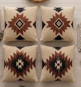 Housse de coussin artisanale style sud-ouest, motif tribal géométrique bohème, beige et marron, pour canapé, salon, chambre, décoration rustique pour la maison - Product Image 1