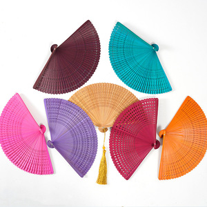 Éventail pliant artisanal en bambou, style chinois et espagnol, avec pompon, ajouré vintage, pour <span class=keywords><strong>homme</strong></span> et femme, idéal pour les fêtes et la décoration - Product Image 1