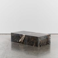Table d'appoint en pierre naturelle de grotte italienne minimaliste, marbre de luxe, travertin, présentoir d'angle pour salon