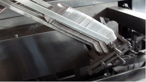 Encartonneuse de kits de test de grossesse entièrement automatique à grande vitesse - Product Image 2