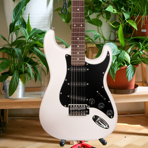 Gecko GE-101WH tốt nhất người bán Guitar Điện Trung Quố<span class=keywords><strong>c</strong></span> nhà máy OEM dây <span class=keywords><strong>c</strong></span>ụ bán buôn Trắng ST guitar điện - Product Image 2