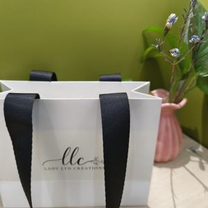 Sac de shopping en papier de luxe personnalisé avec logo, sac cadeau en papier avec poignée en ruban pour bijoux - Product Image 3