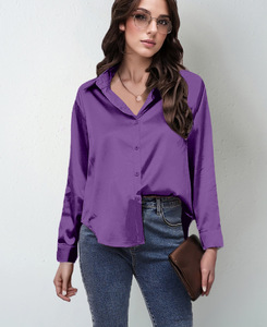 Elegante Damen-Bluse in Unifarbe aus Satin mit Langen Ärmeln und Knopfleiste für das Büro - Product Image 6