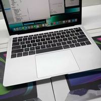 MacBook Air d'occasion de qualité supérieure A1932 13 pouces 8 Go 256 Go Argent Ordinateur portable fin pour étudiants et bureau