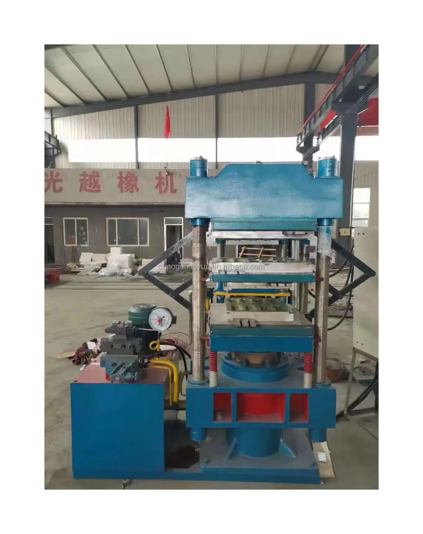 rubber traffic equipment compress molding machine