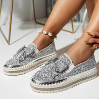 Nouveauté 2026 : Mocassins plats à enfiler pour femmes, style décontracté, plateforme à semelle épaisse, bout fermé, avec paillettes et nœuds, chaussures de marche pour étudiantes