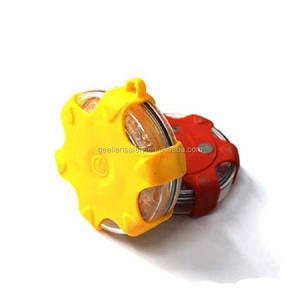 Nueva <span class=keywords><strong>Luz</strong></span> de Advertencia de Seguridad Giratoria de 360 Grados para Automóviles, <span class=keywords><strong>Luz</strong></span> de Advertencia LED de <span class=keywords><strong>Emergencia</strong></span>, <span class=keywords><strong>Luz</strong></span> Solar Magnética de Advertencia para Grúas - Product Image 1