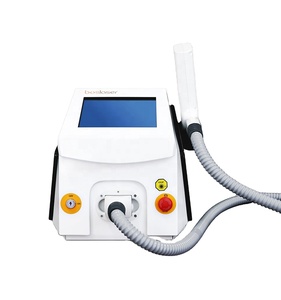 เลเซอร์ลบรอย<span class=keywords><strong>สัก</strong></span><span class=keywords><strong>คิ้ว</strong></span>532nm Q-Switch ขนาด1064 NM เลเซอร์ลอกรอยสักที่ได้รับการรับรองจาก CE สำหรับร้านเสริมสวย - Product Image 1