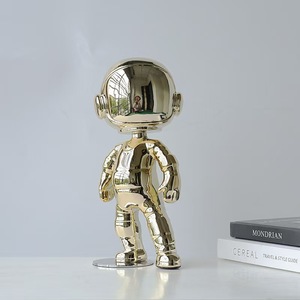 Adornos modernos de lujo para astronautas, espejo Chapado en luz, arte de sala de estar interior, artesanías de resina, decoraciones de escritorio para modelo de oficina - Product Image 2