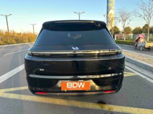 Li AUTO L8 Pro 2024: SUV Ibrido di Lusso <span class=keywords><strong>a</strong></span> Lunga Autonomia, <span class=keywords><strong>Quasi</strong></span> Nuovo, per Viaggi <span class=keywords><strong>a</strong></span> Lunga Distanza - Product Image 5