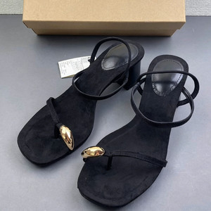 <span class=keywords><strong>Sandali</strong></span> Minimalisti Neri in Finta Pelle Scamosciata con Dettagli Dorati, Punta Quadrata, Tacco Basso e Largo, Eleganti Scarpe Estive da Cerimonia - Product Image 5
