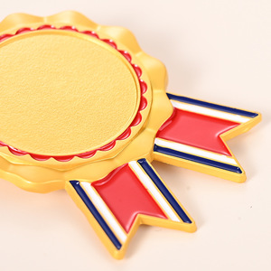 Badges et médailles en alliage Yingzhou avec fermoir papillon, impression de logo personnalisée pour cadeaux d'entreprise et scolaires - Product Image 3