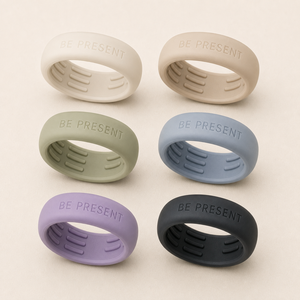 เคสซิลิโคน Oura Ring 5/4 Galaxy Ring RingConn Ultrahuman ลายดาวนูนสีครีม ป้องกันสมาร์ทริง พร้อมสลักข้อความตามสั่ง - Product Image 1