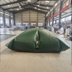 Sac de stockage d'eau en PVC en forme d'oreiller, réservoir d'eau pliable <span class=keywords><strong>pour</strong></span> l'irrigation extérieure, design léger et pliable <span class=keywords><strong>pour</strong></span> montage sur véhicule - Product Image 2