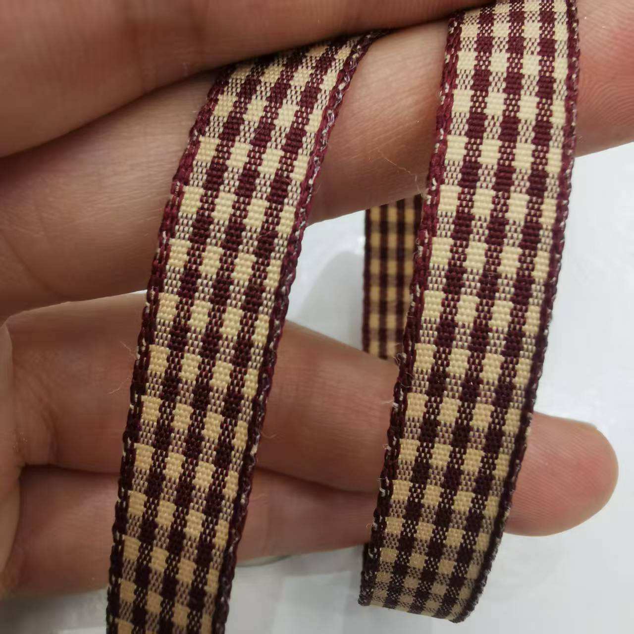 38cm/100 yards-wine red