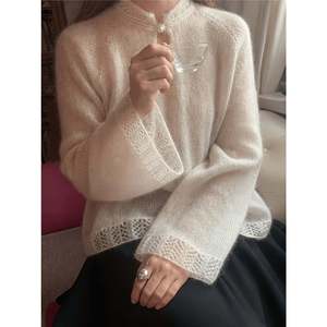 Pull blanc à manches longues et col boutonné pour femme, tricot - Product Image 4