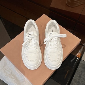 Baskets décontractées en cuir à plateforme, à lacets, respirantes, à semelle épaisse et à talon haut, petites chaussures blanches pour femmes, nouvelle collection automne-hiver 2025 - Product Image 2