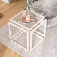 Table basse carrée moderne et luxueuse en fer, table d'appoint en verre suspendu durable avec ensemble artistique créatif pour canapé et chevet