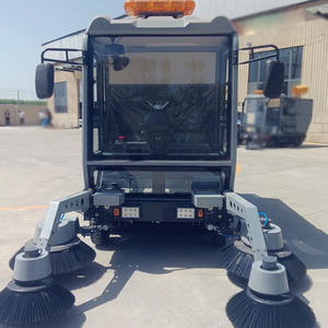 Balayeuse électrique pour l'extérieur Nouveau modèle Tricycle électrique pour centre commercial Balayeuse de cabine - Product Image 1