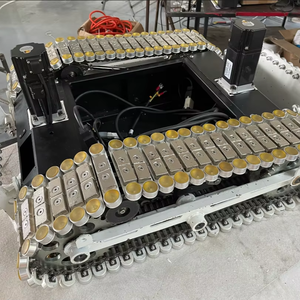 Robot de Limpieza de Alta Calidad y Durabilidad, Personalizado, con Chasis Magnético Seguible, para Escalar Paredes - Product Image 1