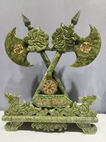 Épée de dragon en jade vert chinois en gros, ornement en jade Longquan, sculpture en jade serpentine naturel pour la décoration Feng Shui à domicile