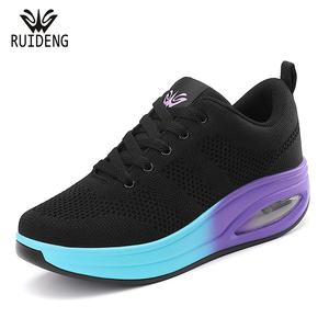 Ruideng 2025 femmes décontracté gros Sneaker respirant à lacets maille secouer chaussures <span class=keywords><strong>talon</strong></span> <span class=keywords><strong>compensé</strong></span> pour printemps été voyage pour la mère - Product Image 2
