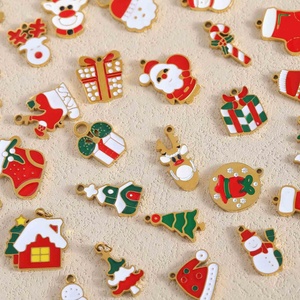Bijoux pour enfants personnalisés en gros, pendentifs en acier inoxydable plaqué or 18 carats, breloques en zircon, émail coloré, bijoux de Noël DIY - Product Image 5