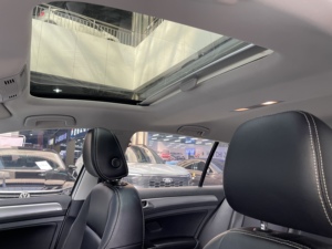 Voiture d'occasion Volkswagen <span class=keywords><strong>Golf</strong></span> 200Tsi Comfortline 1.2T Turbo 2020 de Chine, à <span class=keywords><strong>prix</strong></span> réduit et économe en carburant, petite voiture pour adultes, exportation - Product Image 6
