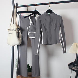Ensemble de sport de yoga pour femme, collection printemps, pantalon taille haute évasé amincissant, ensemble trois pièces moulant avec fermeture éclair pour la danse et le jogging - Product Image 2
