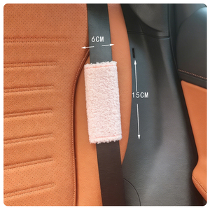 Housse de ceinture de sécurité de voiture en peluche Teddy de luxe, coussin de protection en polaire doux pour le confort de conduite, compatible avec Benz Audi Ford Toyota - Product Image 3