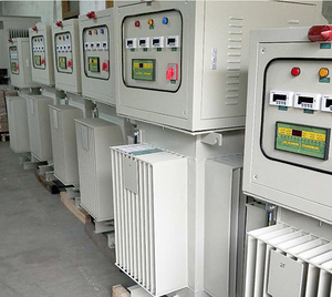 Régulateur de tension automatique (AVR) triphasé immergé dans l'huile IP54 2500 kVA, robuste, SVC, pour applications industrielles TNSJA-100KVA TNSJA - Product Image 2