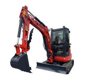 Escavatore Kubota da 3,5 Tonnellate con Motore Diesel, Pollice Idraulico e Aria Condizionata nella Cabina - KU45 - Product Image 2