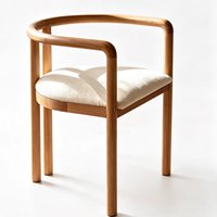 Fauteuil en bois massif de style nordique avec dossier incurvé, chaise de salle à manger en hêtre de luxe léger avec assemblage à mortaise et tenon pour la maison et l'hôtel