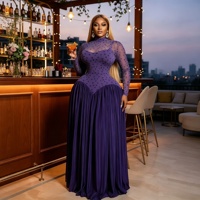 Robe de soirée longue plissée taille haute coupe ajustée à manches longues et col montant en maille imprimée à pois, élégante et chic pour femme